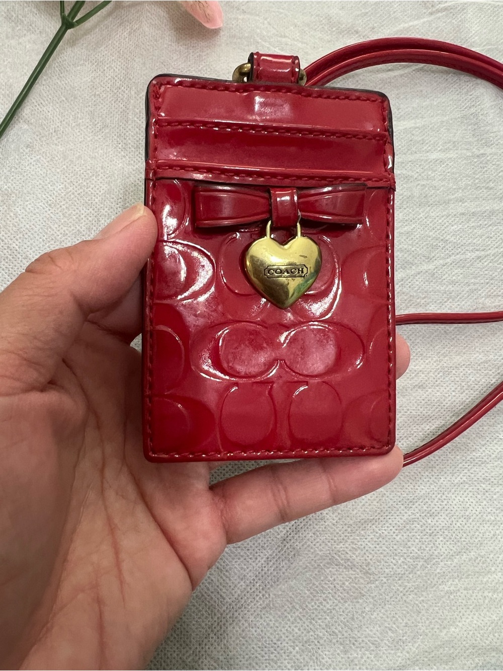 Coach Red Patent ID Lanyard with Gold Heart Charm - Picture 2 of 4